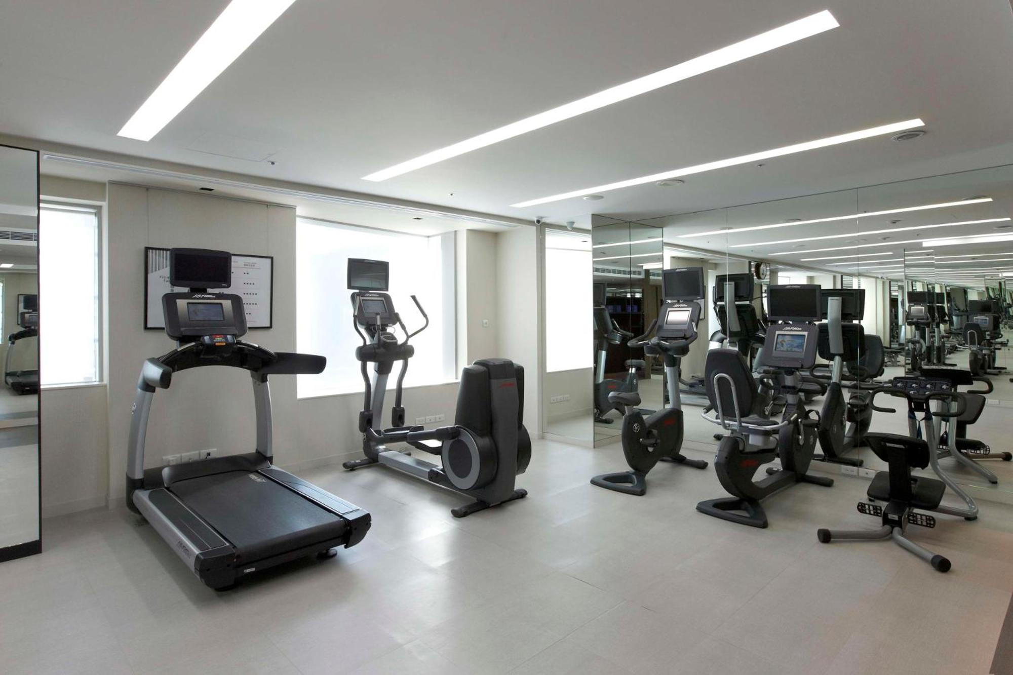 Hotel Humble House Taipei, Curio Collection By Hilton Exterior foto The gym at the hotel